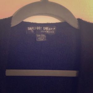 Barefoot Dreams cozychic lite Cliffside Wrap